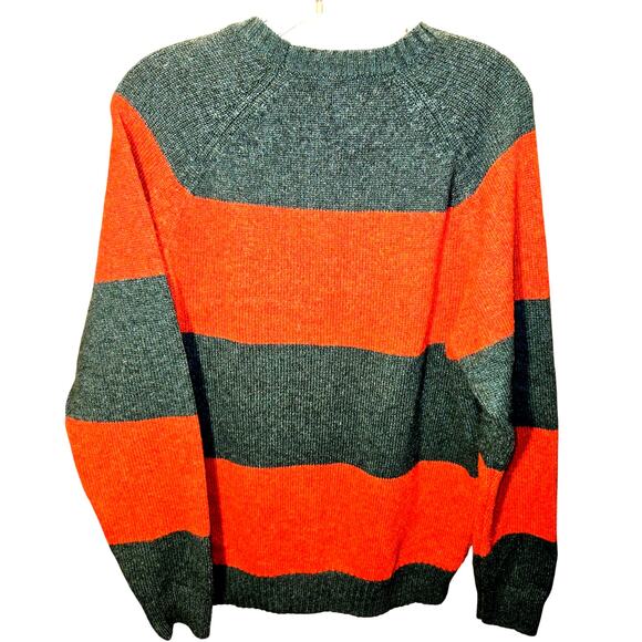 Old Navy Gray Red Medium Women's Sweater Misses Size 8 10 M - Picture 4 of 5